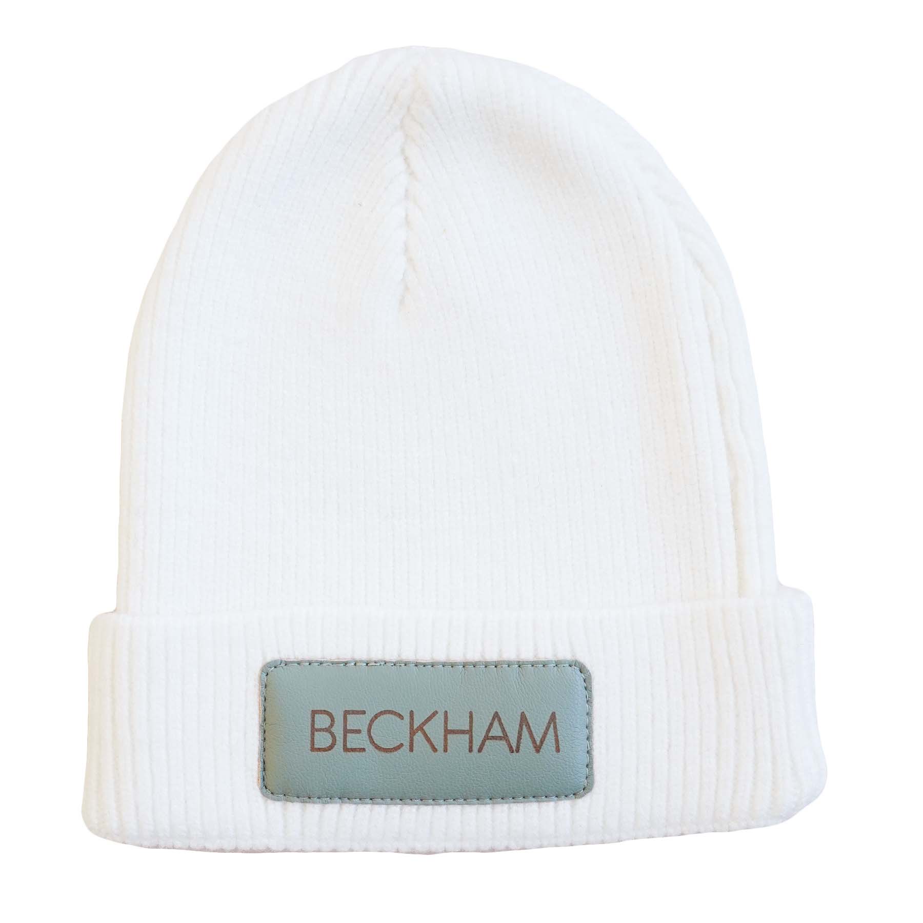 Personalisierte Lederpatch-Mütze – Der perfekte letzte Schliff für Babys Outfits!