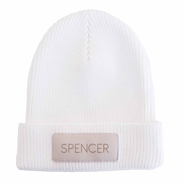 Personalisierte Lederpatch-Mütze – Der perfekte letzte Schliff für Babys Outfits!